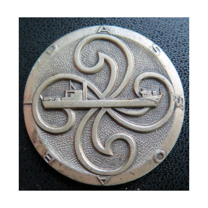 BIDASSOA : insigne du bâtiment de débarquement Bidassoa Arthus Bertrand Paris sans attache