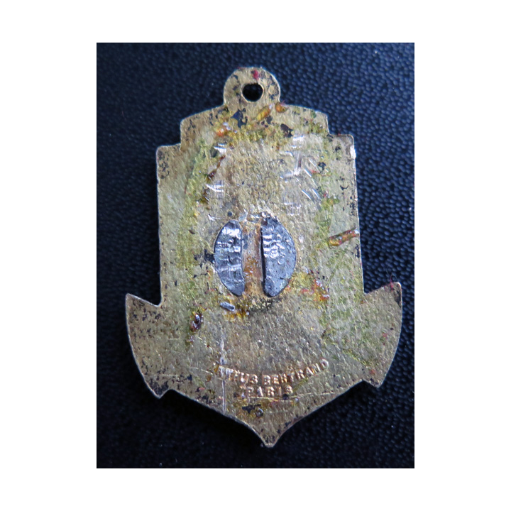 LA MALOUINE : Insigne du Dragueur océanique La Malouine Arthus Bertrand Paris en émail