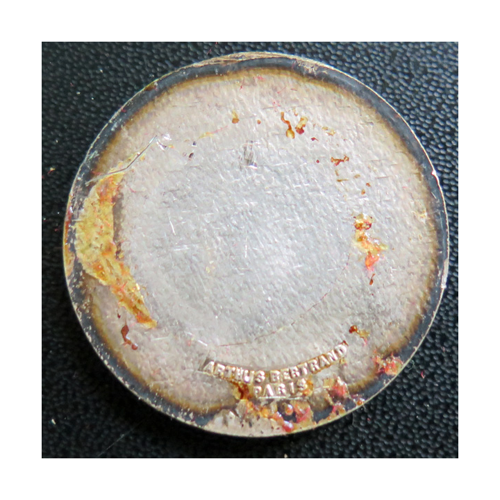 LA MALOUINE : Rondache argentée du Dragueur océanique La Malouine Arthus Bertrand Paris