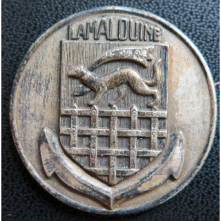 LA MALOUINE : Rondache argentée du Dragueur océanique La Malouine Arthus Bertrand Paris