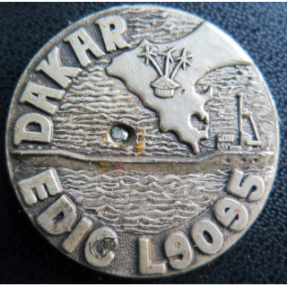 EDIC L 9095 : rondache argentée clouée de l'EDIC L 9095 Dakar sans attache