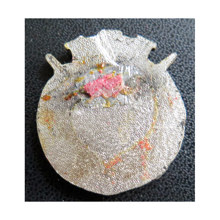 OUISTREHAM : insigne du dragueur océanique Ouistreham en émail sans attache