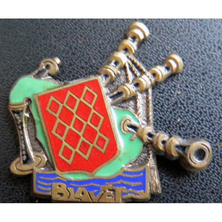 BLAVET : insigne du bâtiment de débarquement de chars Augis émail sans attache