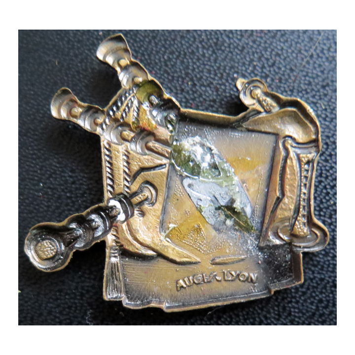 BLAVET : insigne du bâtiment de débarquement de chars Augis émail sans attache