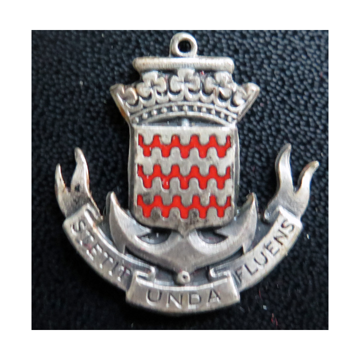 AILLE BREZE : insigne argenté du Maille Breze STETIT UNDA FLUENS en émail sans attache