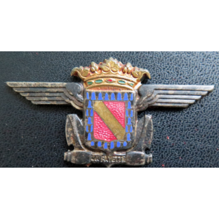 LA FAYETTE : insigne du porte avions La Fayette Courtois M. 505 en émail sans attache
