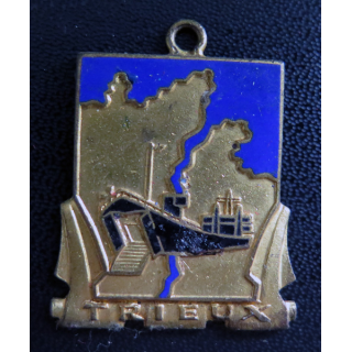 TRIEUX : insigne du bâtiment de débarquement Trieux Arthus Bertrand Paris en émail sans attache