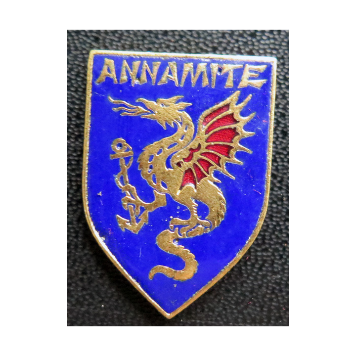 ANNAMITE : Insigne de l'aviso dragueur Annamite A.B Paris  en émail sans attache