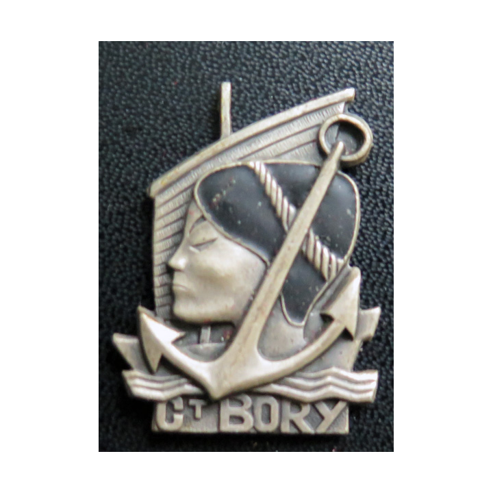 CT BORY : Insigne de l'Aviso Escorteur Ct Bory en émail sans attache