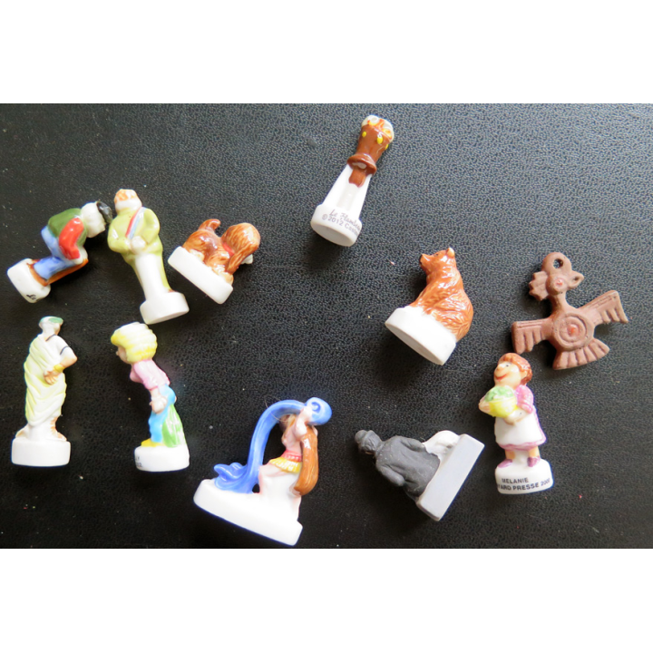 Lot de 10 fèves de Bandes dessinées et autres