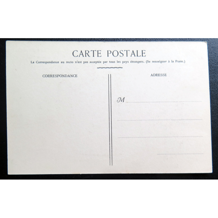 1° RC : carte postale des uniformes du 1° Rgt de Cuirassiers de 1725 à 1870 Colonel Général Cavalerie