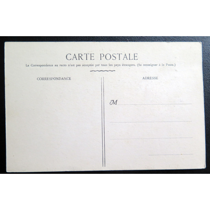 2° RC : carte postale des uniformes du 2° Rgt de Cuirassiers de 1750 à 1911 Royal Cavalerie