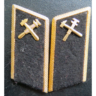 URSS : paire de cols métalliques des Chemins de fer soviétiques