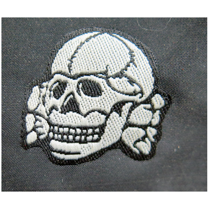 ALLEMAGNE III° REICH : insigne tissu Totenkopf (copie)