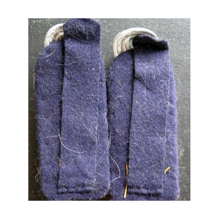 ALLEMAGNE DE L'EST : paire d'épaulettes d'officier supérieur de la Marine