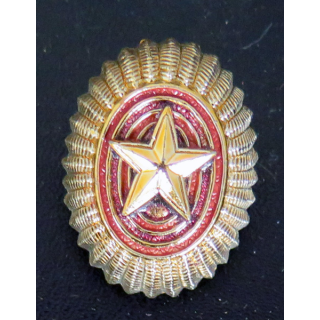 RUSSIE : insigne de casquette dorée de la Police russe (revers fond clair)