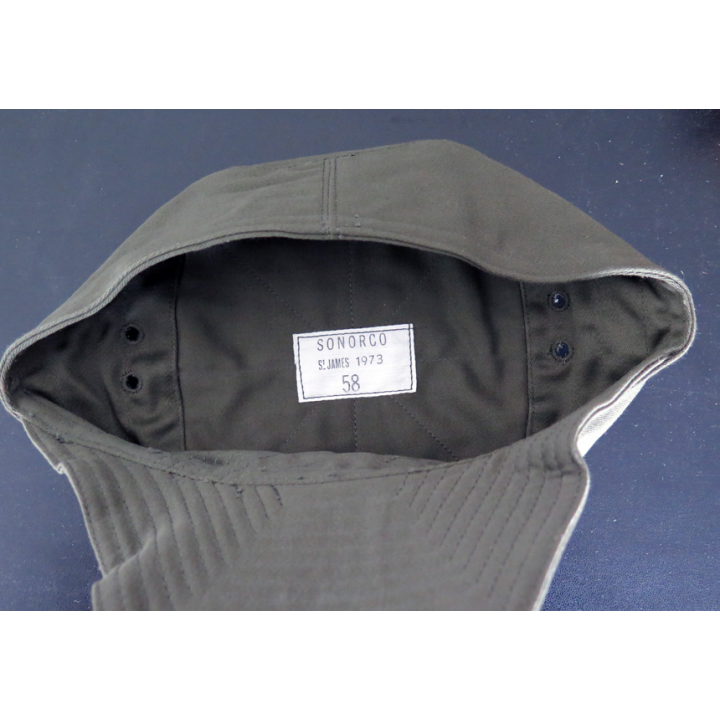 Casquette française vert armé de taille 58 Sonorco Saint James 1973 bout carré