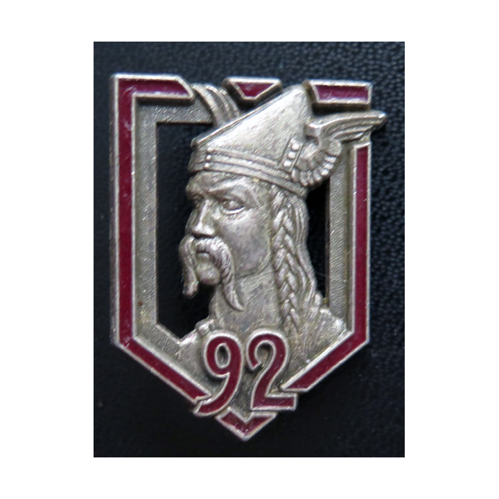 92° RI : insigne métallique du 92° régiment d'infanterie de fabrication Drago H. 112