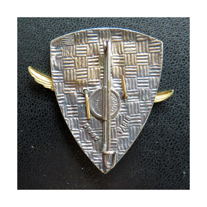 CTA 90 - 921 : insigne métallique du centre de transmissions de l'air 90 - 921 de fabrication Drago