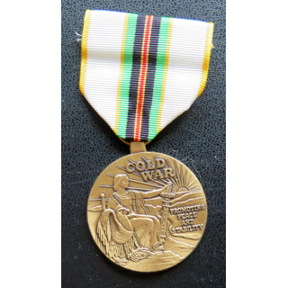 USA : Cold war medal proving peace and stability in recognition of your service