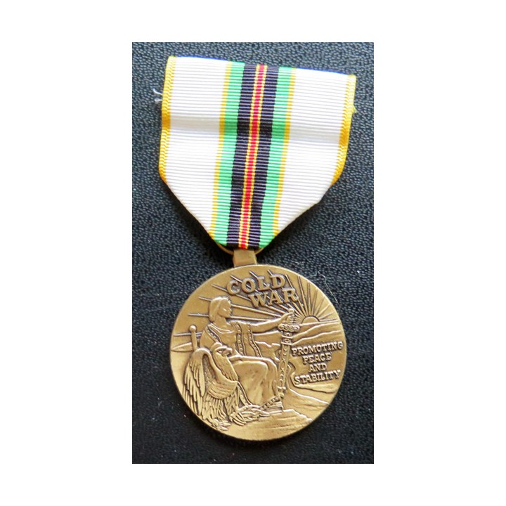USA : Cold war medal proving peace and stability in recognition of your service