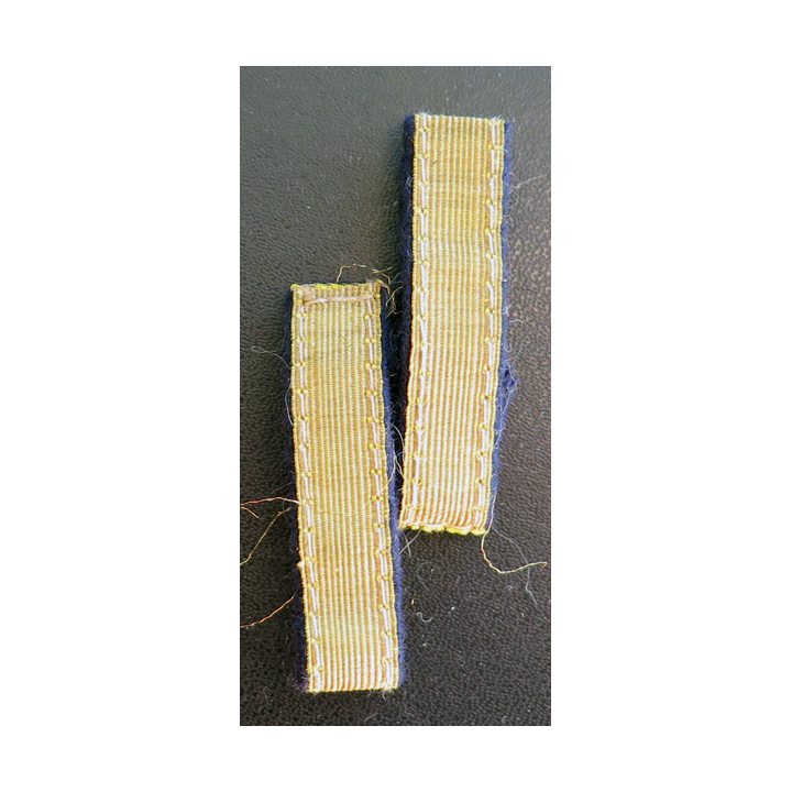 URSS : paire de galons dorés de Lieutenant junior de la Marine