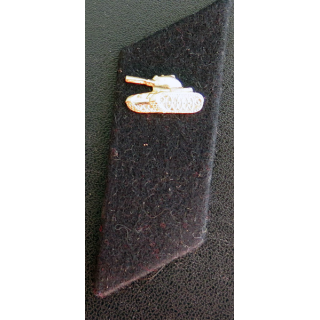 RUSSIE : insigne de col en tissu et métal des troupes blindées