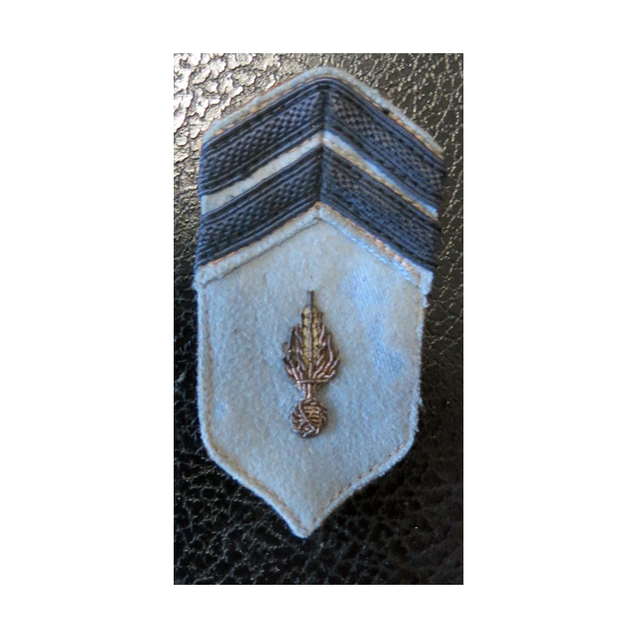 LOSANGE DE BRAS MODÈLE 45 :  Caporal école de Cherchell fabrication locale AFN