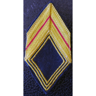 LOSANGE DE BRAS MODÈLE 45 : écusson de manche de brigadier hors unité des chasseurs d'Afrique ( RCA) AFN