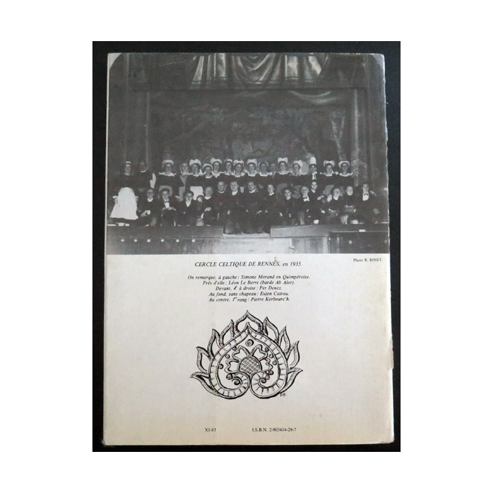 Histoire du costume Glazig et Bigouden de Simone Morand 1983