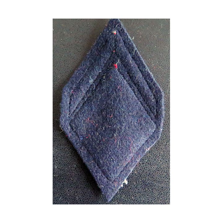 1° RI : Galon de1° Classe appelé (PDL) du 1° régiment d'infanterie sans crochets de fixation