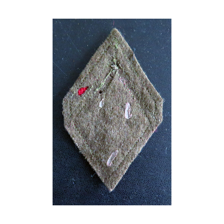 57° RI : Galon de 1° Classe appelé (PDL) du 57° régiment d'infanterie sur fond kaki