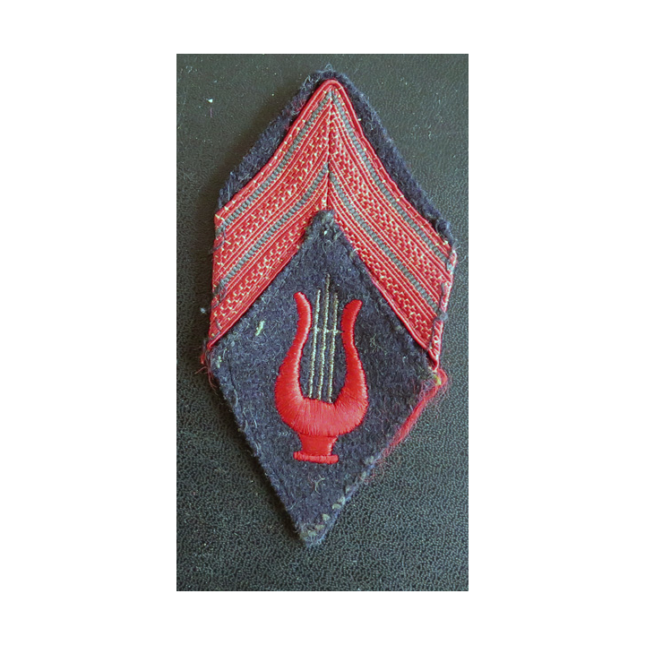 MUSIQUE : Galon de caporal engagé (ADL) de la Musique