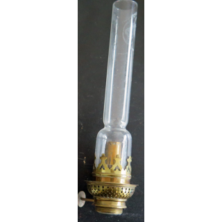embout laiton et verre de Lampe à pétrole ancienne hauteur 22 cm base 2,6 cm de filletage