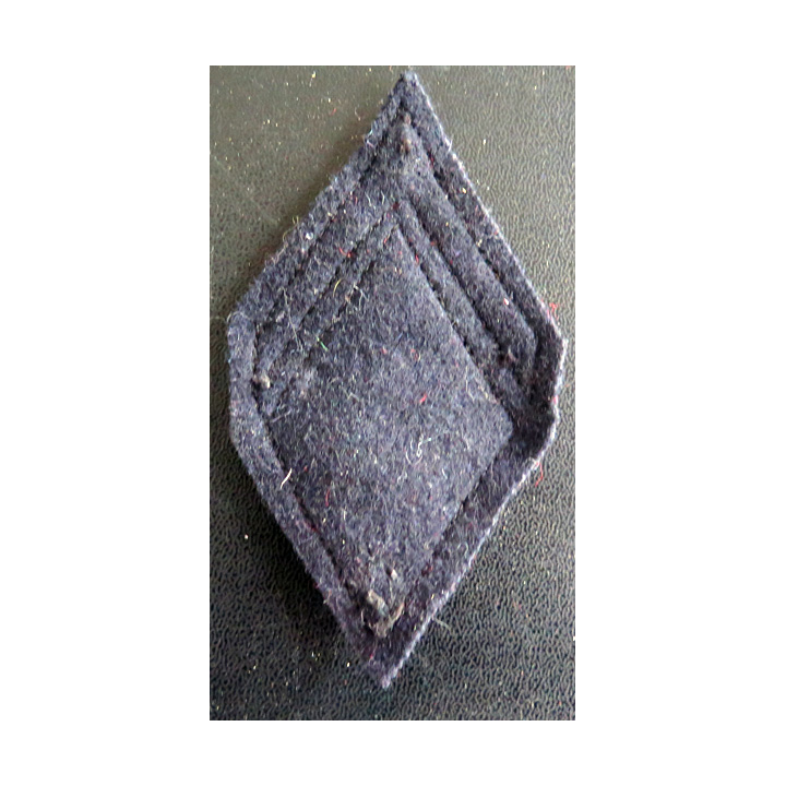 ESSENCES : Galon de sergent engagé (ADL) du service des essences