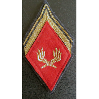 ESSENCES : Galon de sergent engagé (ADL) du service des essences