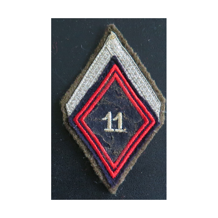 11° RC : Galon de sergent appelé (PDL) du 11° régiment de cuirassiers fond kaki