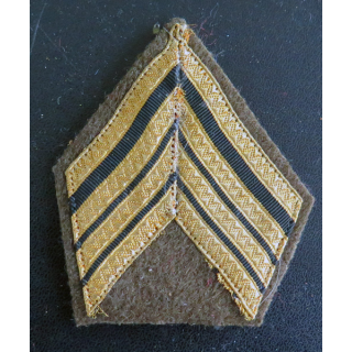 Galon de sergent major sur fond kaki avec crochets