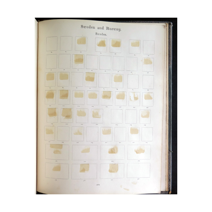 Magnifique album de timbres "The Imperial Postage Stamp Album" avec traces de gommettes