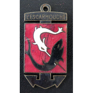 L'ESCARMOUCHE : insigne émaillé de la Frégate escarmouche (fabrication AB) sans attache