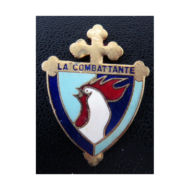 LA COMBATTANTE : insigne émaillé de la Corvette La combattante (modèle Cartier) n° 1990 en relief sans attache