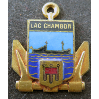 LAC CHAMBON : insigne émaillé du Pétrolier Lac Chambon Augis sans attache