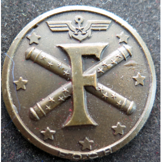 P.A FOCH : rondache bronze du Porte Avions Foch Arthus Bertrand sans attache