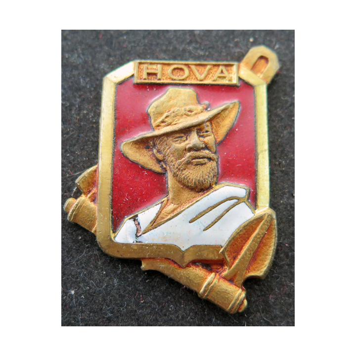 HOVA : insigne émaillé de l'escorteur Hova Courtois sans attache