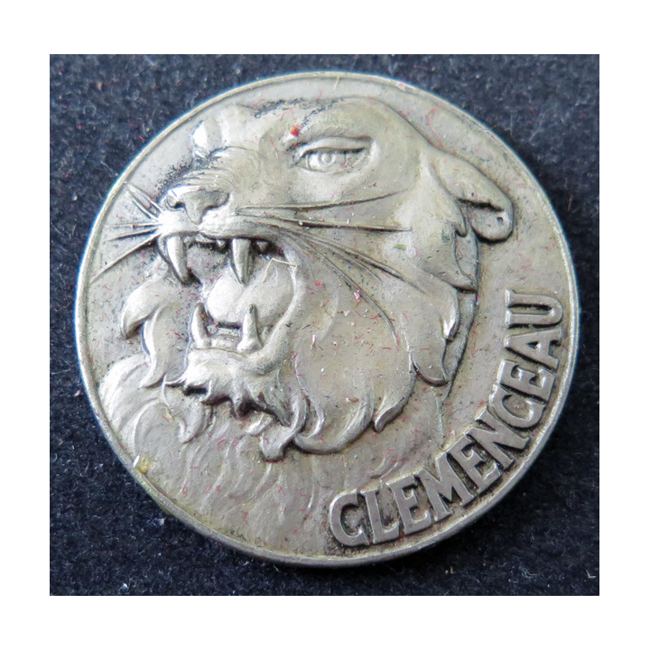 P.A CLEMENCEAU : rondache argentée du Porte-Avions Clémenceau Arthus Bertrand sans attache