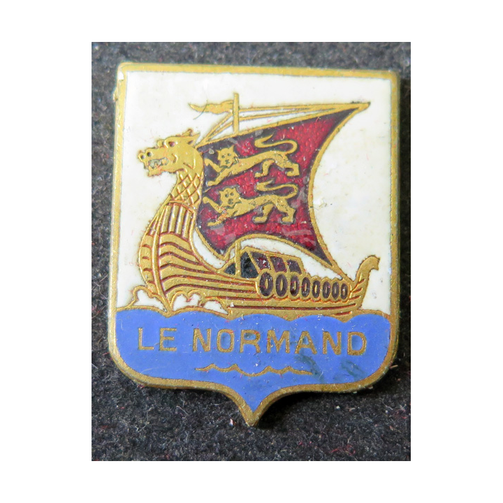 LE NORMAND : insigne émaillé de l'escorteur rapide Le Normand (fabrication Augis) sans attache