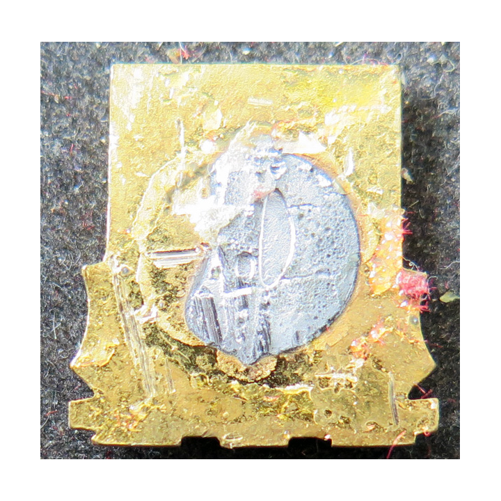 CDT ROBERT GIRAUD : pin's émaillé du Commandant Robert Giraud sans attache