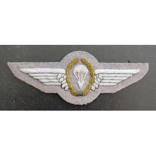 ALLEMAGNE : Brevet parachutiste allemand type "or" en cannetille superbe