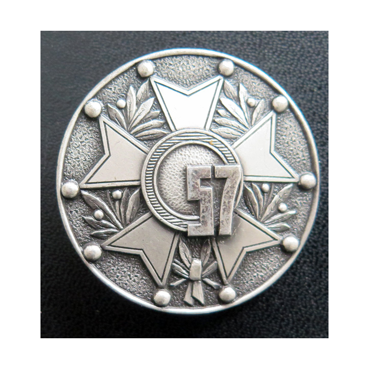 57° RI : insigne de béret des Commandos de chasse du 57° régiment d'infanterie Drago Paris