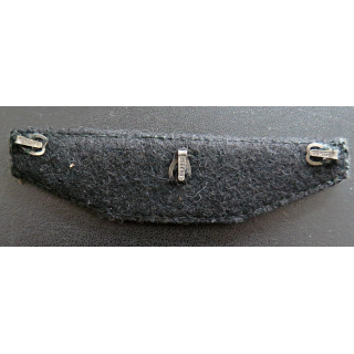 Rappel de 4 décorations : médaille outre mer sans barrette,  défense nationale avec la barrette Troupes de Marine, médaille des